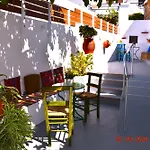 Mannashouse Embonas