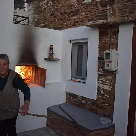 Mannashouse * Émbonas