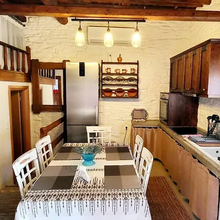 בית נופש Mannashouse Émbonas