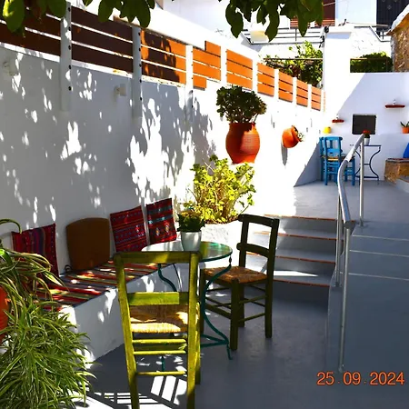 Mannashouse * Émbonas