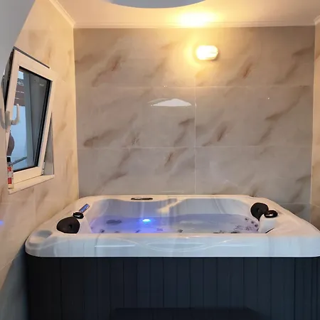 Mannashouse Émbonas